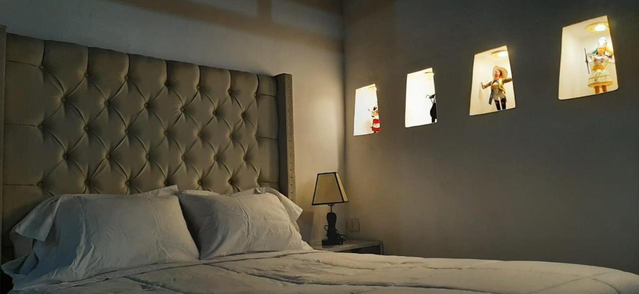 Hotel Casablanca โอยานไตตามโบ ภายนอก รูปภาพ