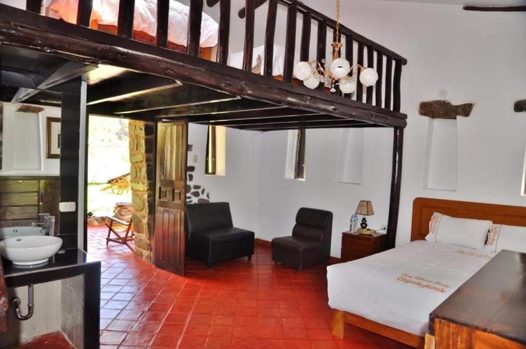 Hotel Casablanca โอยานไตตามโบ ภายนอก รูปภาพ