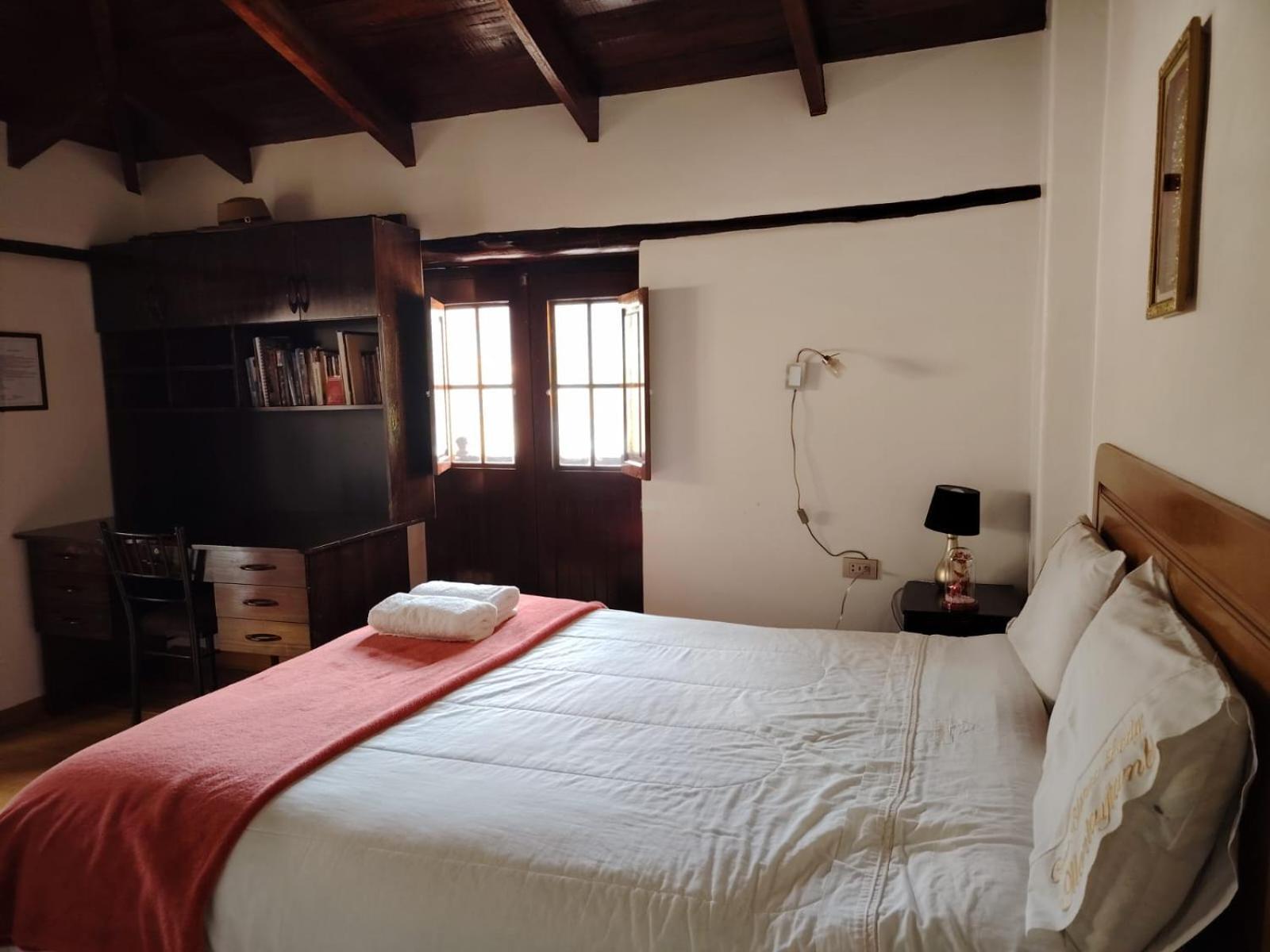 Hotel Casablanca โอยานไตตามโบ ภายนอก รูปภาพ