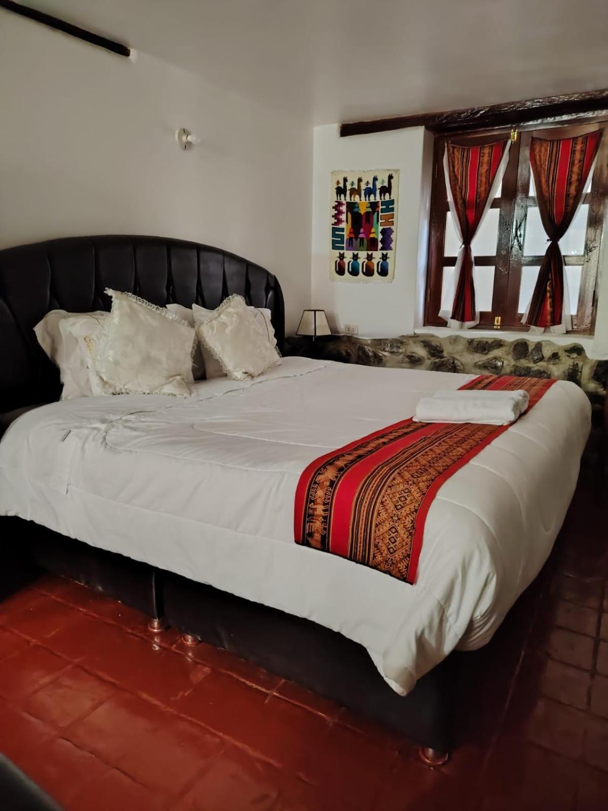 Hotel Casablanca โอยานไตตามโบ ภายนอก รูปภาพ